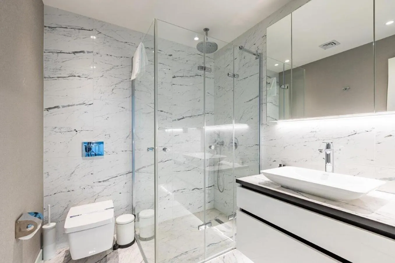 Gorgeous Modern 1Bd Terrace Condopoolviews! #233 Istanbul Apartment