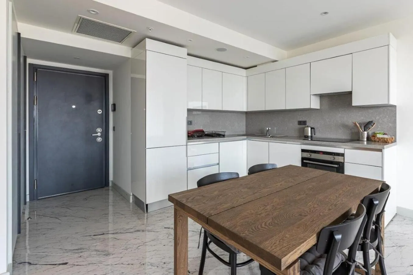 Gorgeous Modern 1Bd Terrace Condopoolviews! #233 Istanbul